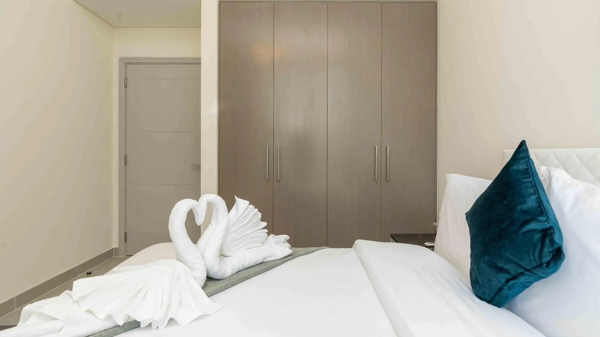 Elegant Escapes - 3B In Heart Of Downtown, Forte Dubai United Arab Emirates